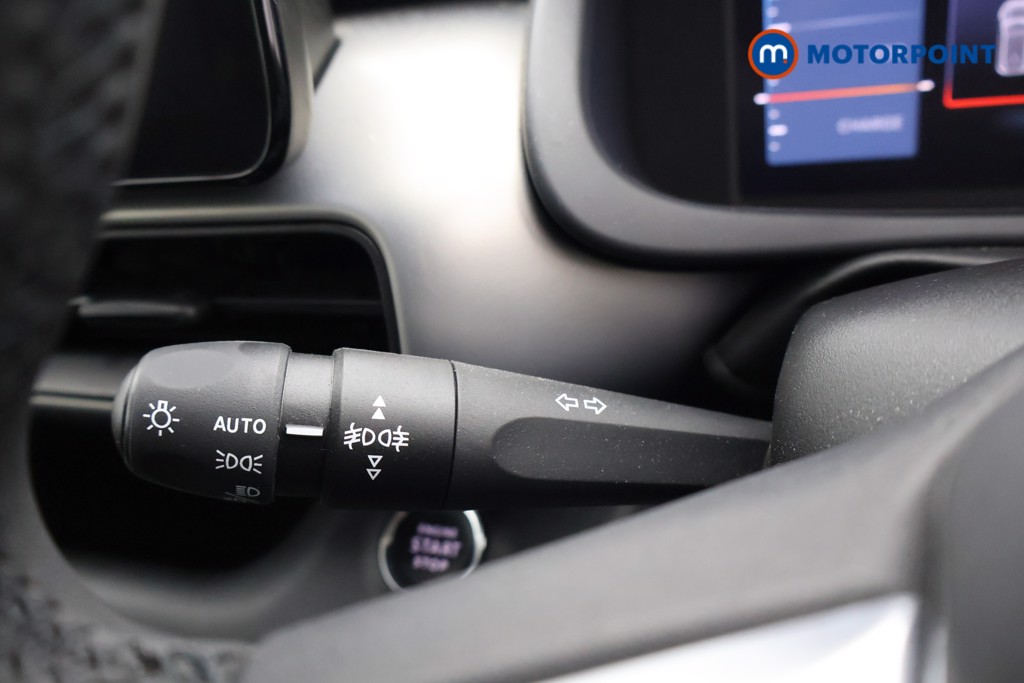 Jeep Avenger Summit Automatic Electric SUV - Stock Number (1584674) - 5th supplementary image