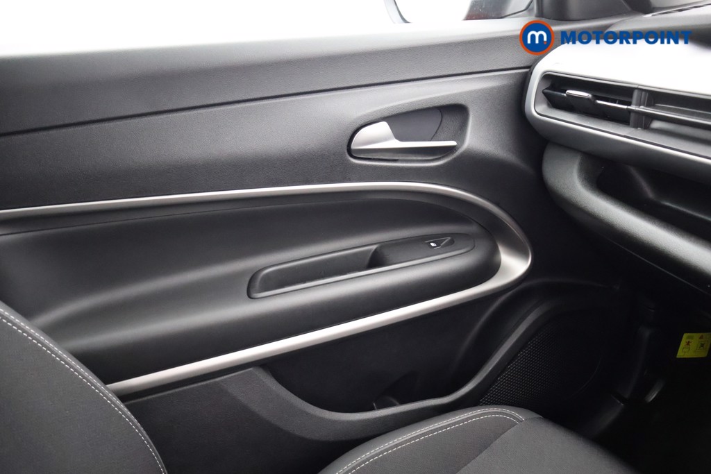 Jeep Avenger Summit Automatic Electric SUV - Stock Number (1584674) - 11th supplementary image