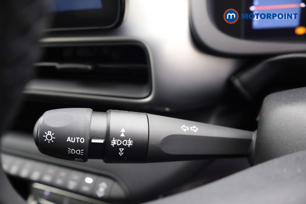 Jeep Avenger Summit Automatic Electric SUV - Stock Number (1584676) - 5th supplementary image