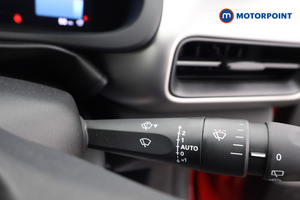 Jeep Avenger Summit Automatic Electric SUV - Stock Number (1584676) - 6th supplementary image