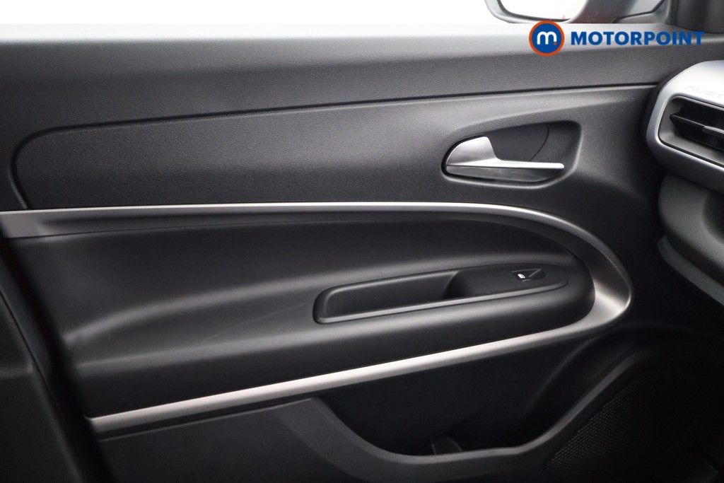 Jeep Avenger Summit Automatic Electric SUV - Stock Number (1584676) - 13th supplementary image