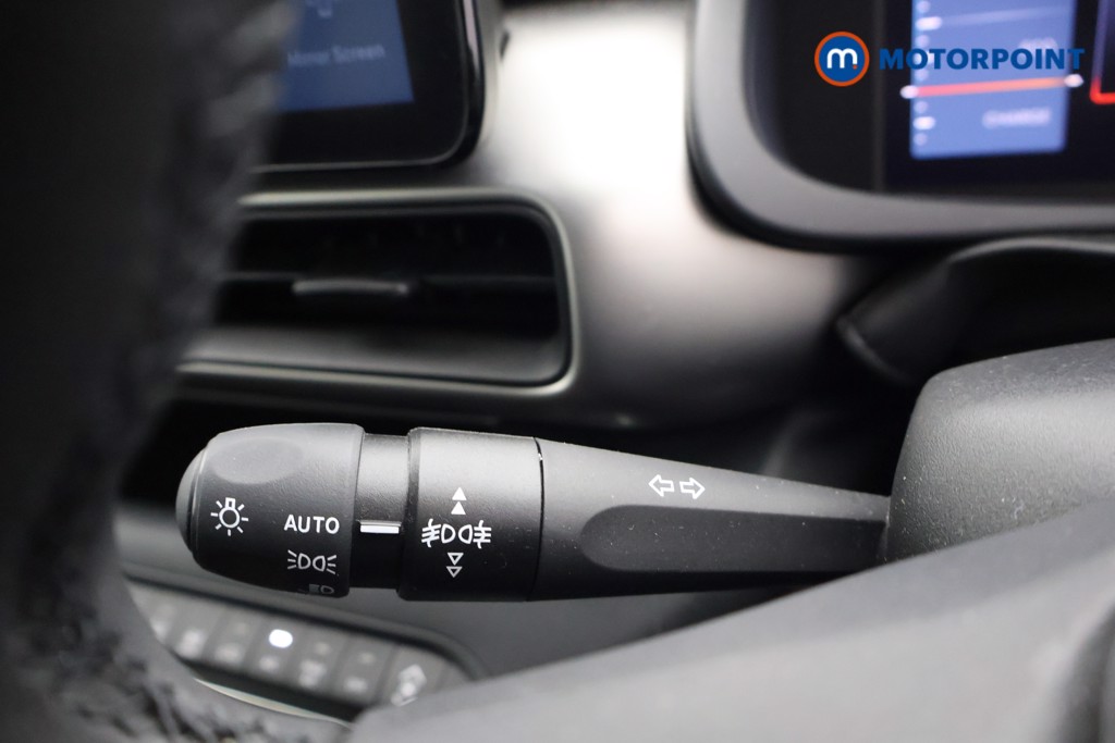 Jeep Avenger Summit Automatic Electric SUV - Stock Number (1584678) - 5th supplementary image