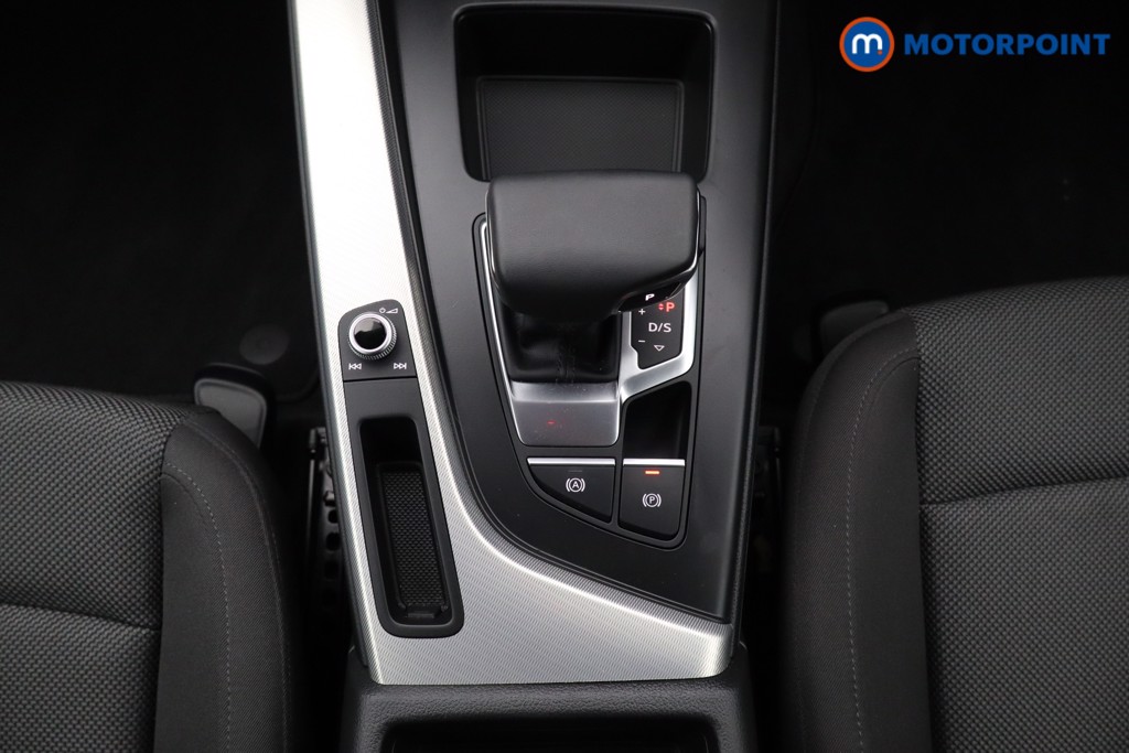 Audi A4 Technik Automatic Petrol Saloon - Stock Number (1584712) - 4th supplementary image