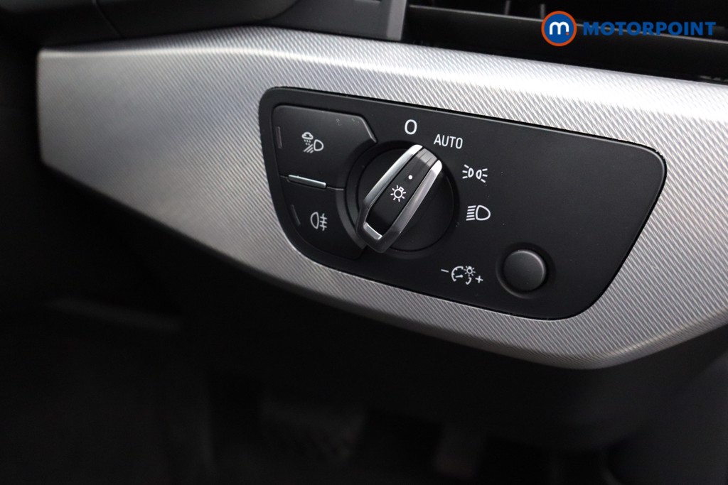 Audi A4 Technik Automatic Petrol Saloon - Stock Number (1584712) - 13th supplementary image