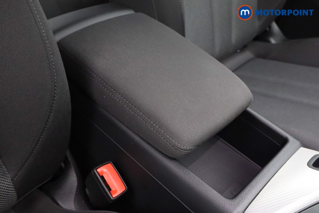 Audi A4 Technik Automatic Petrol Saloon - Stock Number (1584712) - 14th supplementary image