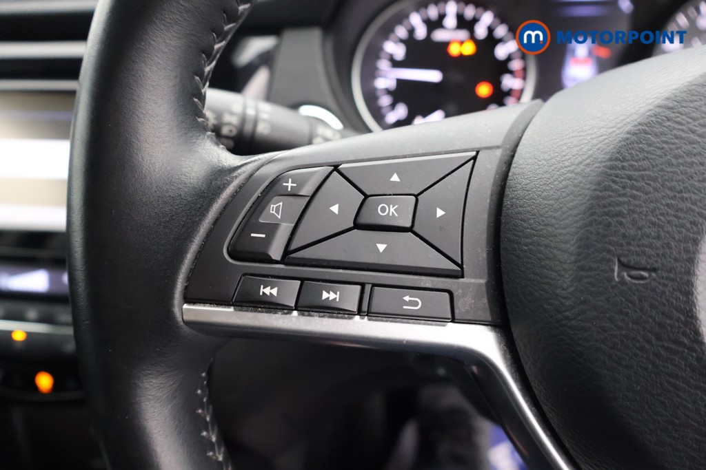 Nissan Qashqai Tekna Manual Petrol SUV - Stock Number (1584745) - 2nd supplementary image