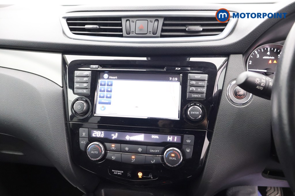 Nissan Qashqai Tekna Manual Petrol SUV - Stock Number (1584745) - 8th supplementary image