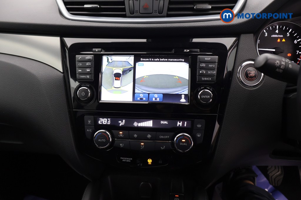 Nissan Qashqai Tekna Manual Petrol SUV - Stock Number (1584745) - 9th supplementary image