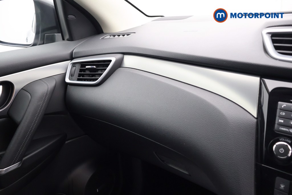 Nissan Qashqai Tekna Manual Petrol SUV - Stock Number (1584745) - 12th supplementary image