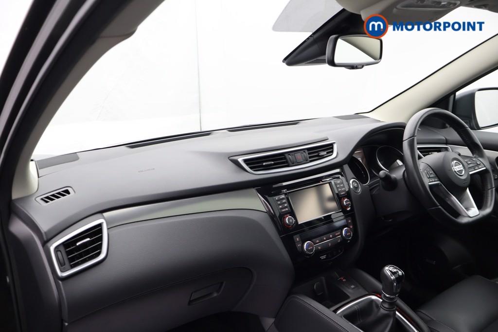 Nissan Qashqai Tekna Manual Petrol SUV - Stock Number (1584745) - 21st supplementary image