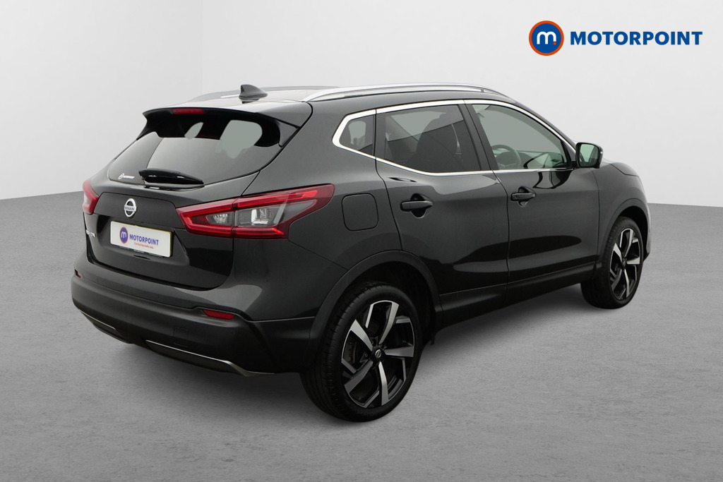 Nissan Qashqai Tekna Manual Petrol SUV - Stock Number (1584745) - Drivers side rear corner
