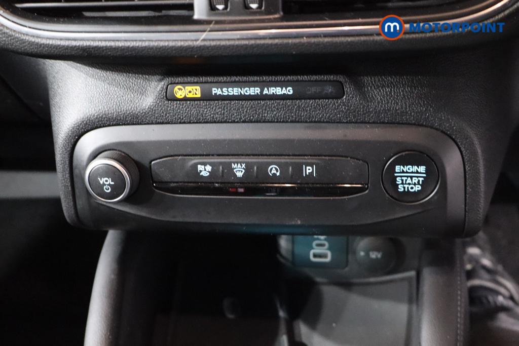 Ford Focus Titanium X Manual Petrol Estate - Stock Number (1585130) - 15th supplementary image