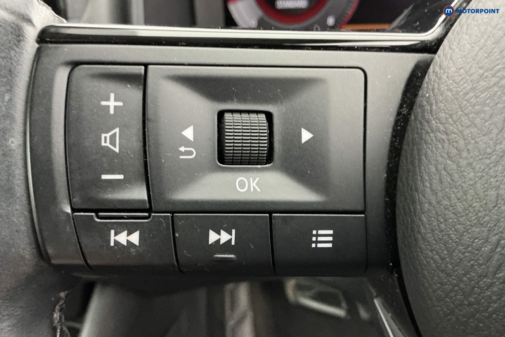 Nissan Qashqai N-Connecta Manual Petrol SUV - Stock Number (1585181) - 18th supplementary image