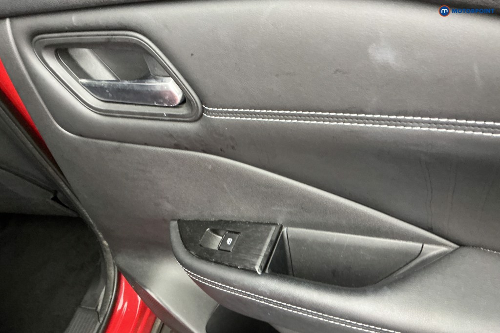 Nissan Qashqai N-Connecta Manual Petrol SUV - Stock Number (1585181) - 24th supplementary image