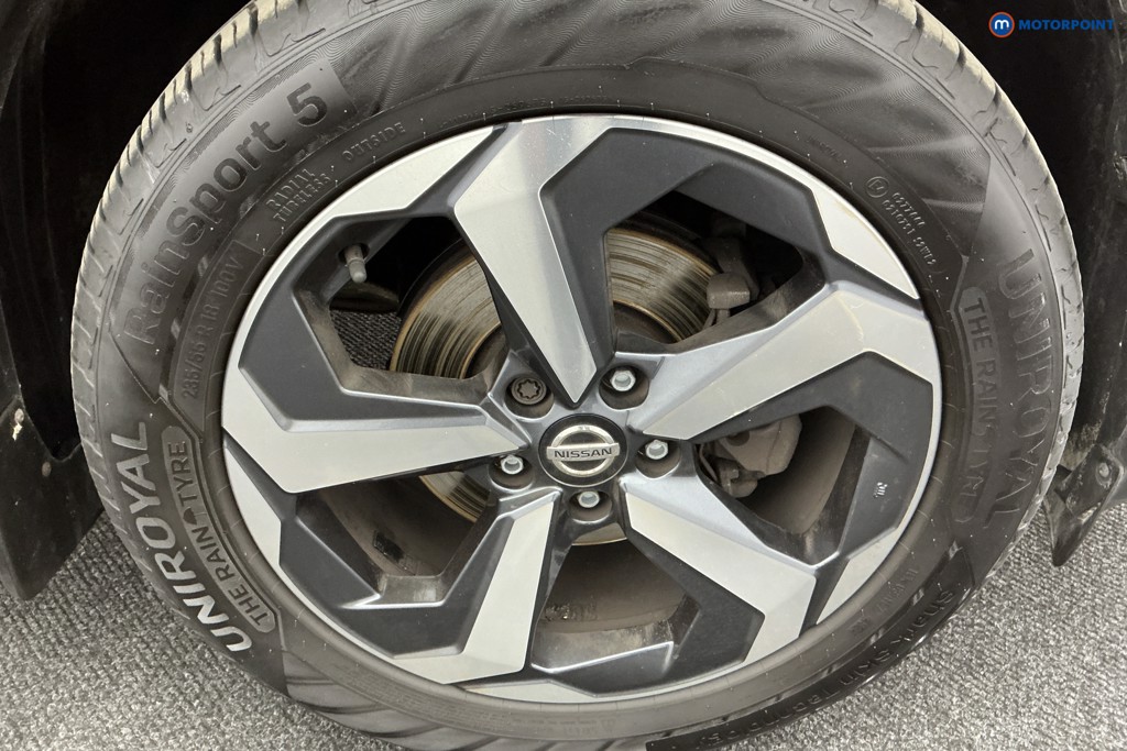 Nissan Qashqai N-Connecta Manual Petrol SUV - Stock Number (1585181) - 32nd supplementary image