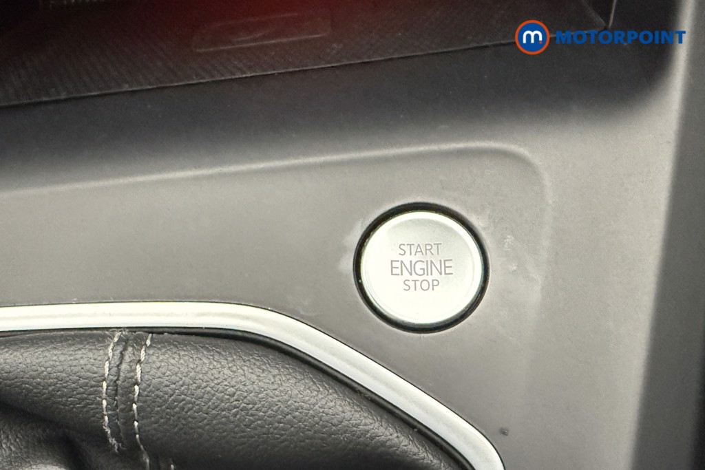 Volkswagen Golf R-Line Manual Petrol Hatchback - Stock Number (1585539) - 15th supplementary image