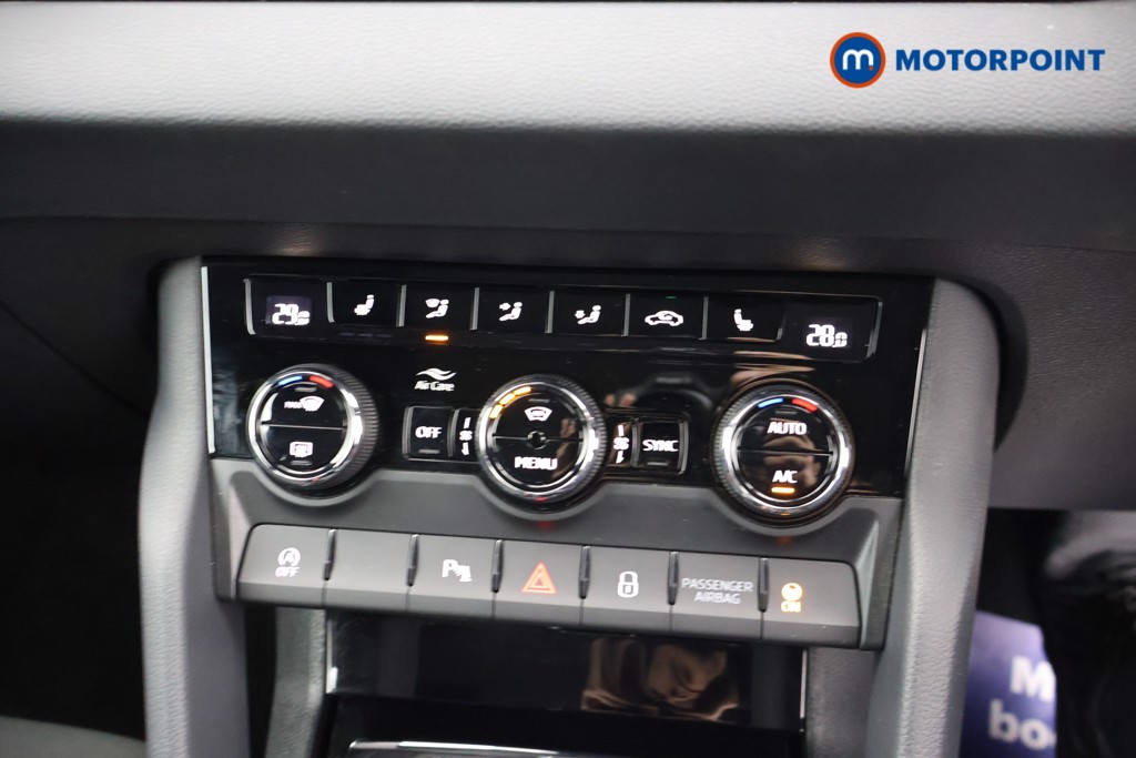 Skoda Karoq Sportline Edition Automatic Petrol SUV - Stock Number (1585873) - 12th supplementary image