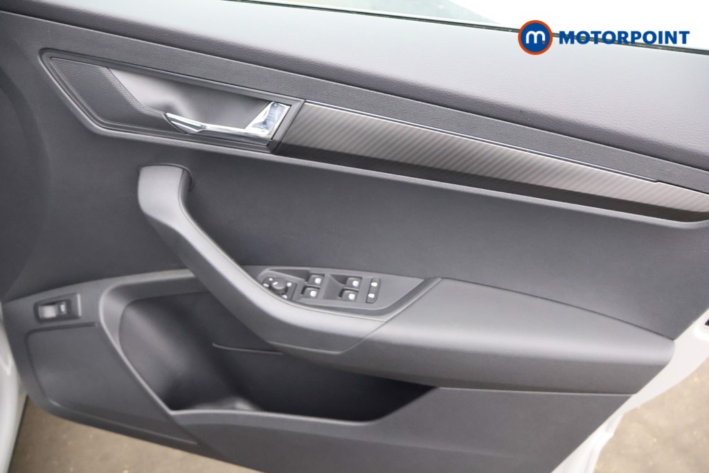 Skoda Karoq Sportline Edition Automatic Petrol SUV - Stock Number (1585873) - 16th supplementary image
