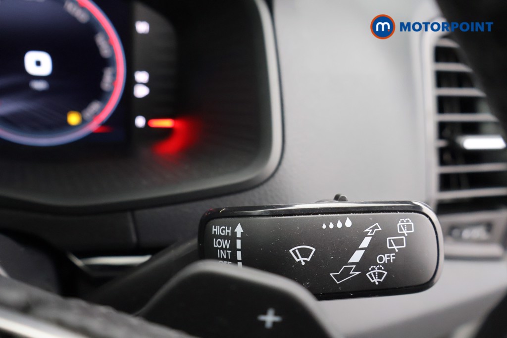 Skoda Karoq Sportline Edition Automatic Petrol SUV - Stock Number (1585876) - 6th supplementary image