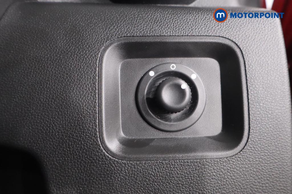 Dacia Duster Comfort Manual Diesel SUV - Stock Number (1585916) - 12th supplementary image