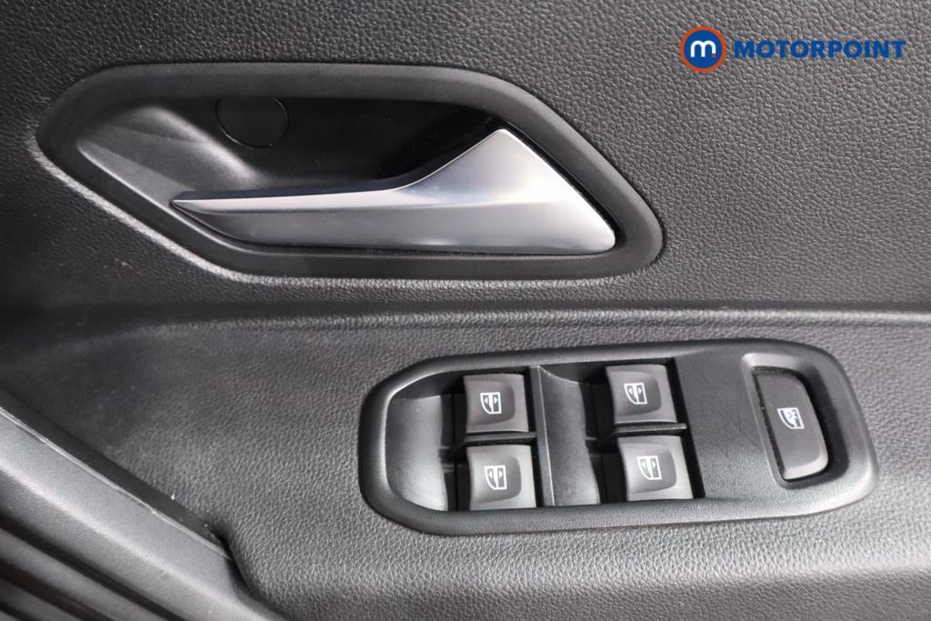 Dacia Duster Comfort Manual Diesel SUV - Stock Number (1585916) - 13th supplementary image