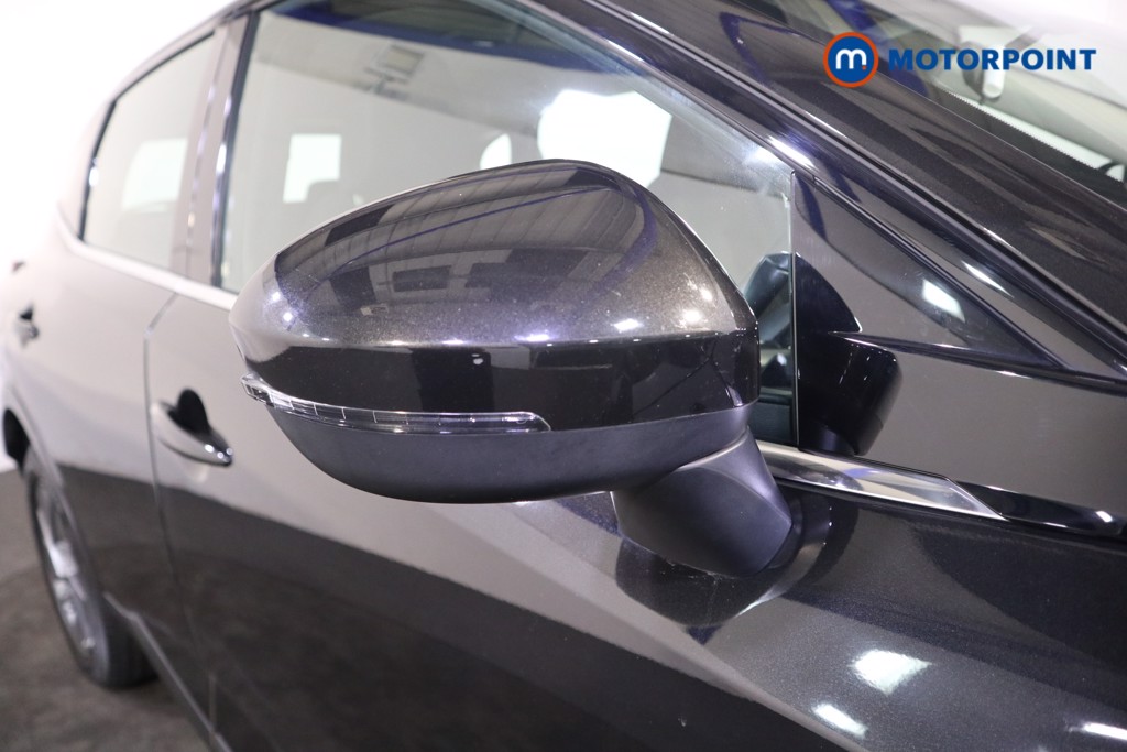 Nissan Qashqai Acenta Premium Automatic Petrol SUV - Stock Number (1586143) - 28th supplementary image