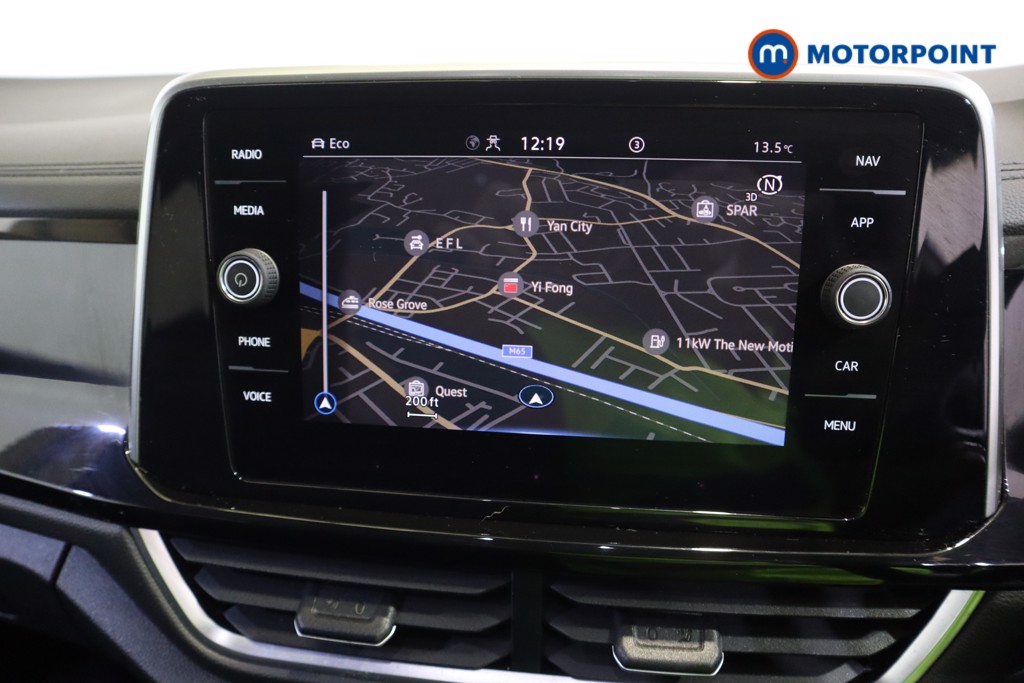 Volkswagen T-Roc R-Line Manual Petrol SUV - Stock Number (1586259) - 2nd supplementary image