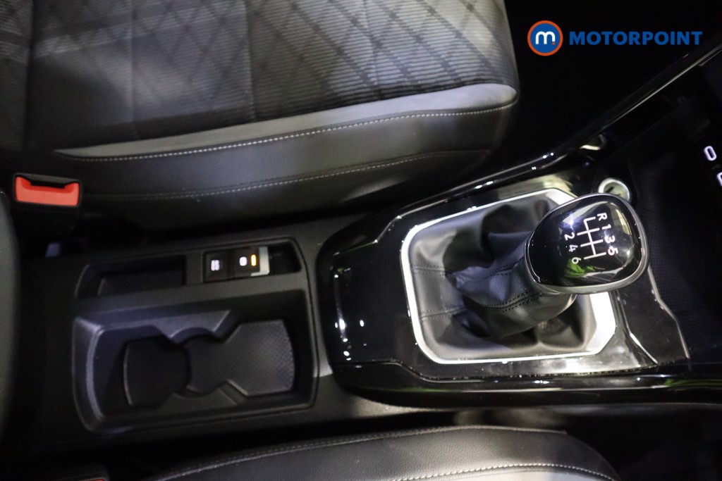 Volkswagen T-Roc R-Line Manual Petrol SUV - Stock Number (1586259) - 5th supplementary image