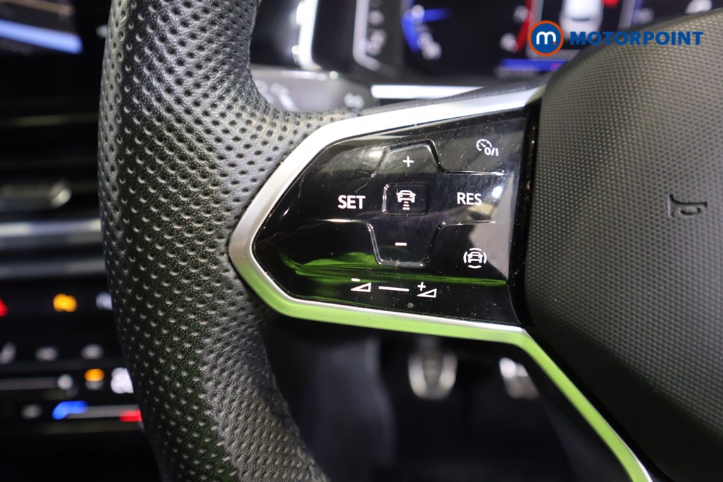 Volkswagen T-Roc R-Line Manual Petrol SUV - Stock Number (1586259) - 7th supplementary image