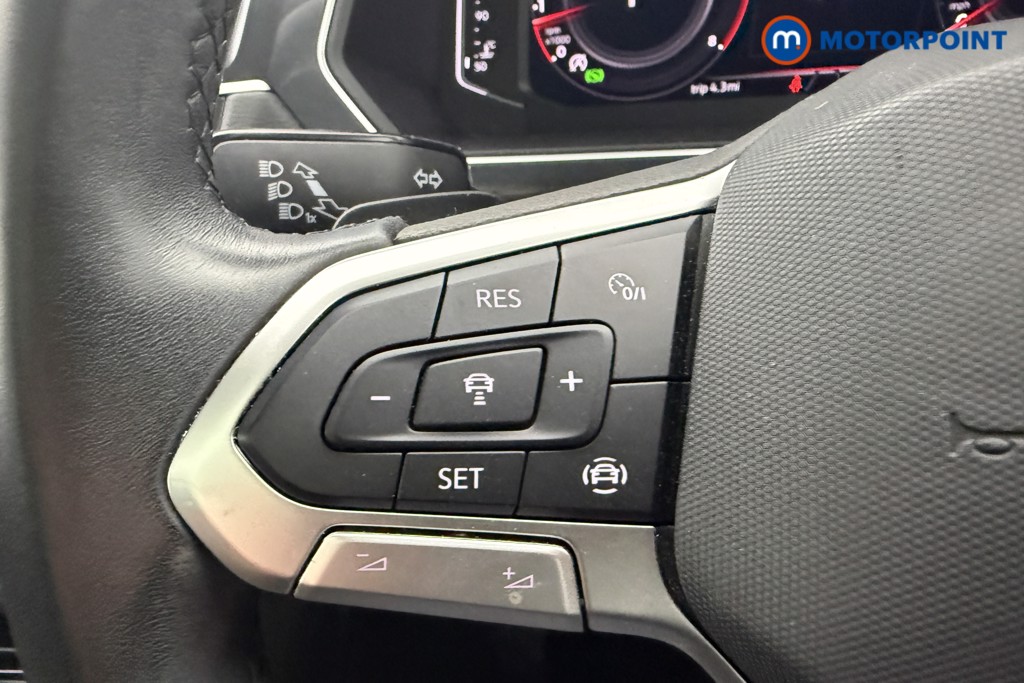 Volkswagen Tiguan Elegance Automatic Petrol SUV - Stock Number (1586266) - 12th supplementary image