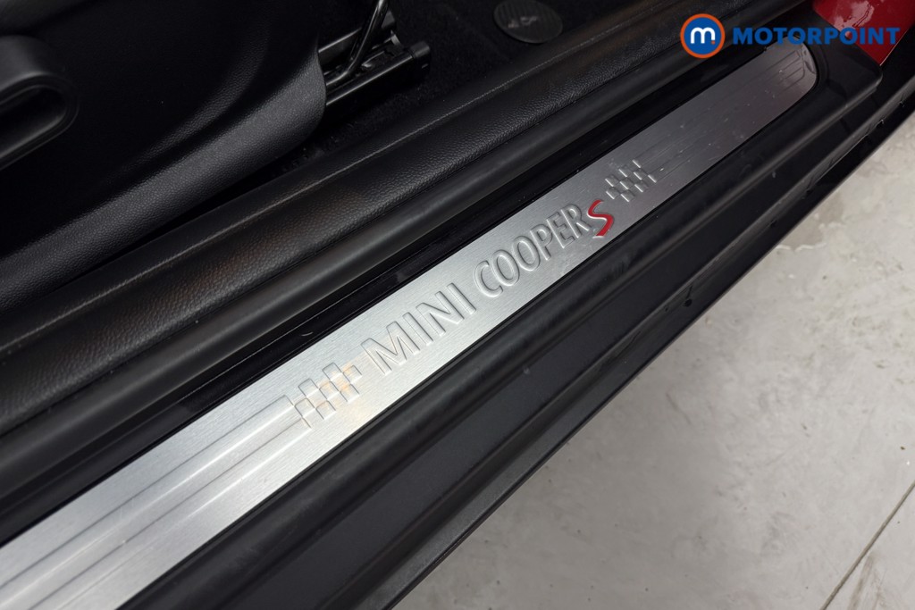 Mini Hatchback Cooper S Classic Automatic Petrol Hatchback - Stock Number (1586271) - 17th supplementary image