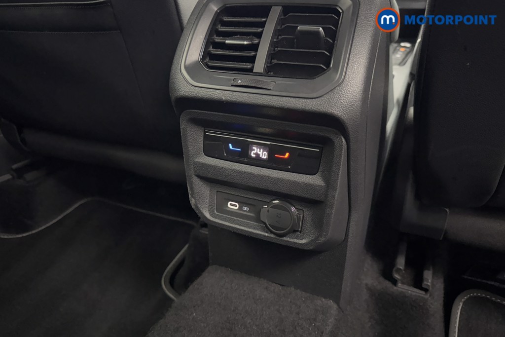 Volkswagen Tiguan Allspace R-Line Automatic Petrol SUV - Stock Number (1586280) - 23rd supplementary image