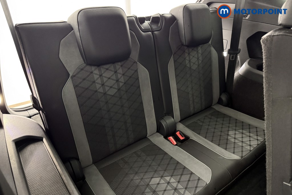 Volkswagen Tiguan Allspace R-Line Automatic Petrol SUV - Stock Number (1586280) - 27th supplementary image