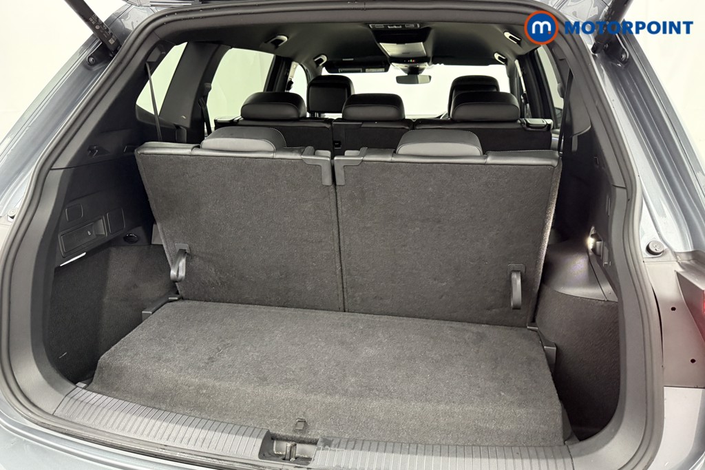 Volkswagen Tiguan Allspace R-Line Automatic Petrol SUV - Stock Number (1586280) - 29th supplementary image