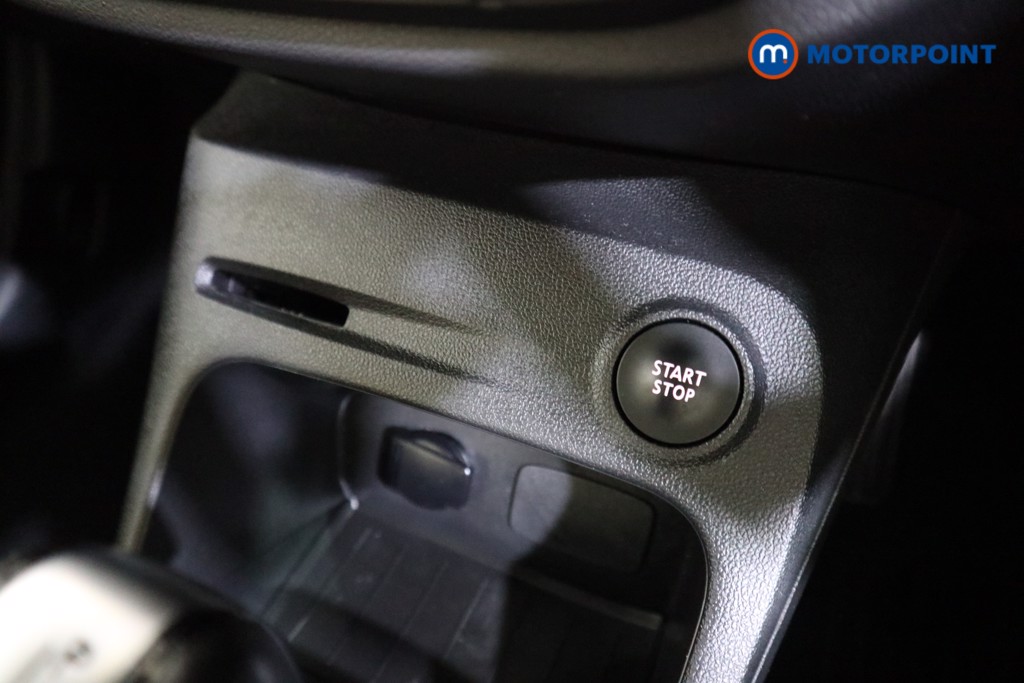 Renault Captur Iconic Automatic Petrol SUV - Stock Number (1586390) - 8th supplementary image