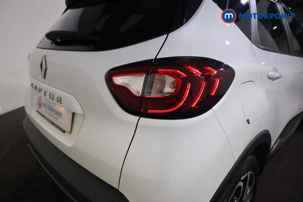 Renault Captur Iconic Automatic Petrol SUV - Stock Number (1586390) - 24th supplementary image