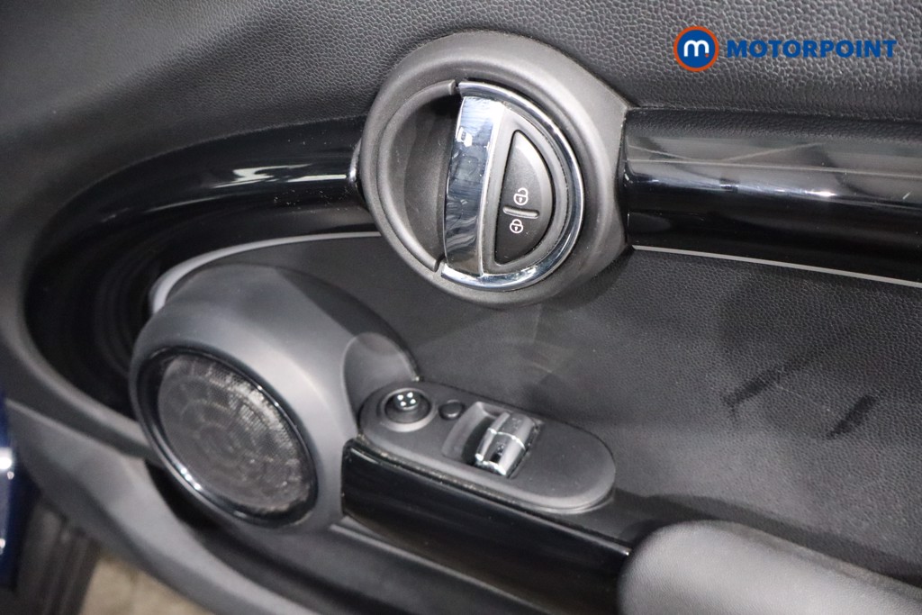 Mini Hatchback Cooper Seven Manual Petrol Hatchback - Stock Number (1586676) - 24th supplementary image
