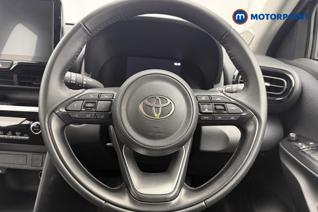 Toyota Yaris Cross Icon Automatic Petrol-Electric Hybrid Estate - Stock Number (1586709) - 4th supplementary image