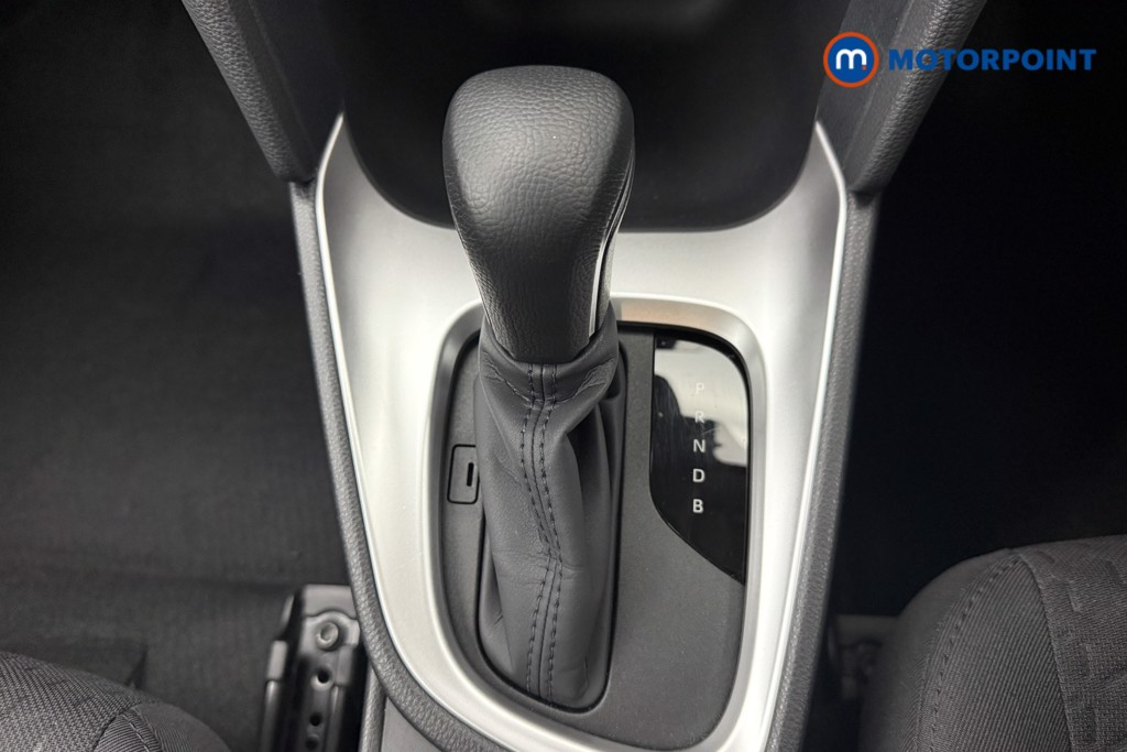 Toyota Yaris Cross Icon Automatic Petrol-Electric Hybrid Estate - Stock Number (1586709) - 6th supplementary image