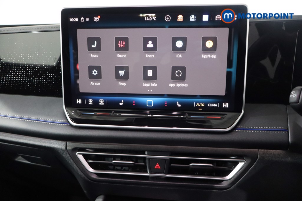 Volkswagen Tiguan R-Line Automatic Petrol SUV - Stock Number (1586900) - 19th supplementary image