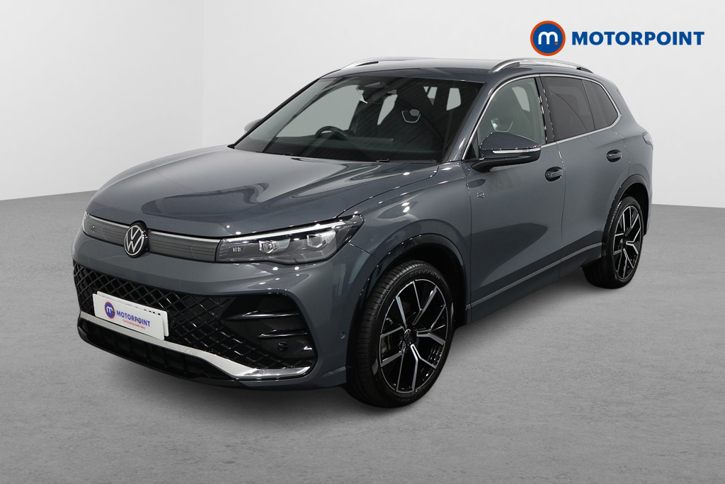 Volkswagen Tiguan R-Line Automatic Petrol SUV - Stock Number (1586900) - Passenger side front corner