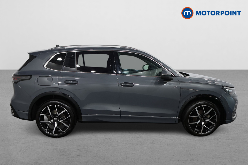 Volkswagen Tiguan R-Line Automatic Petrol SUV - Stock Number (1586900) - Drivers side