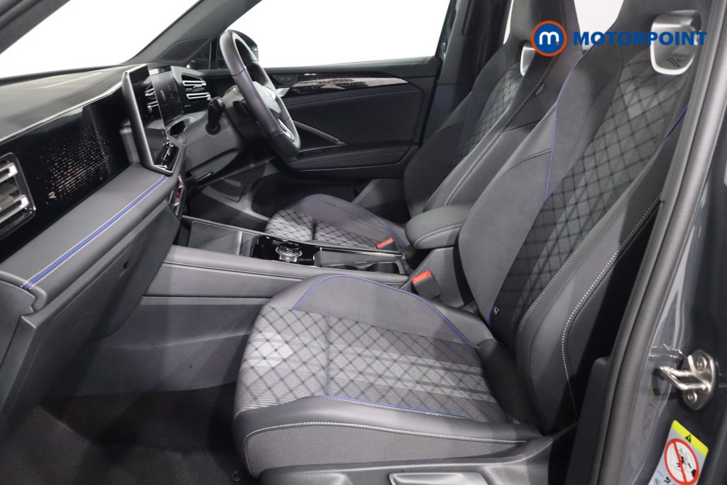 Volkswagen Tiguan R-Line Automatic Petrol SUV - Stock Number (1586907) - 4th supplementary image