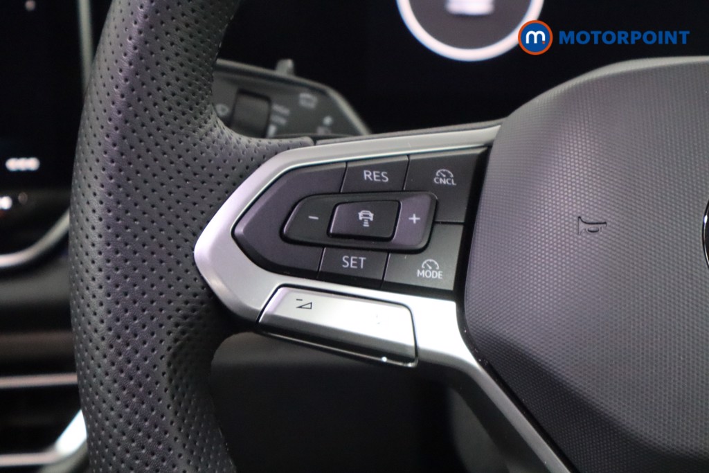 Volkswagen Tiguan R-Line Automatic Petrol SUV - Stock Number (1586907) - 7th supplementary image