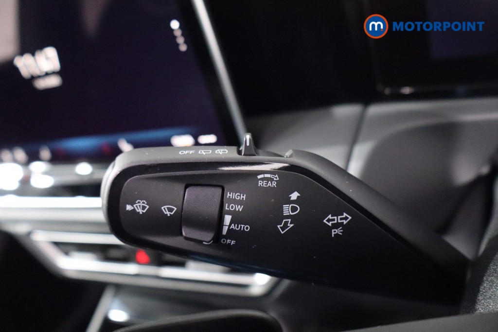 Volkswagen Tiguan R-Line Automatic Petrol SUV - Stock Number (1586907) - 16th supplementary image