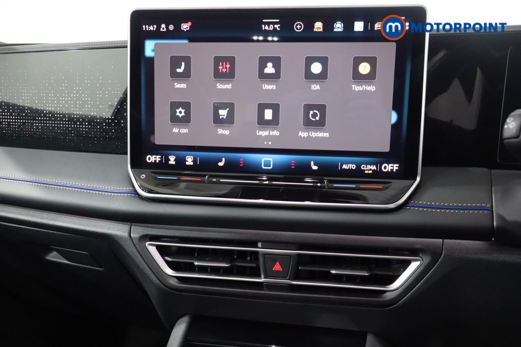 Volkswagen Tiguan R-Line Automatic Petrol SUV - Stock Number (1586907) - 18th supplementary image