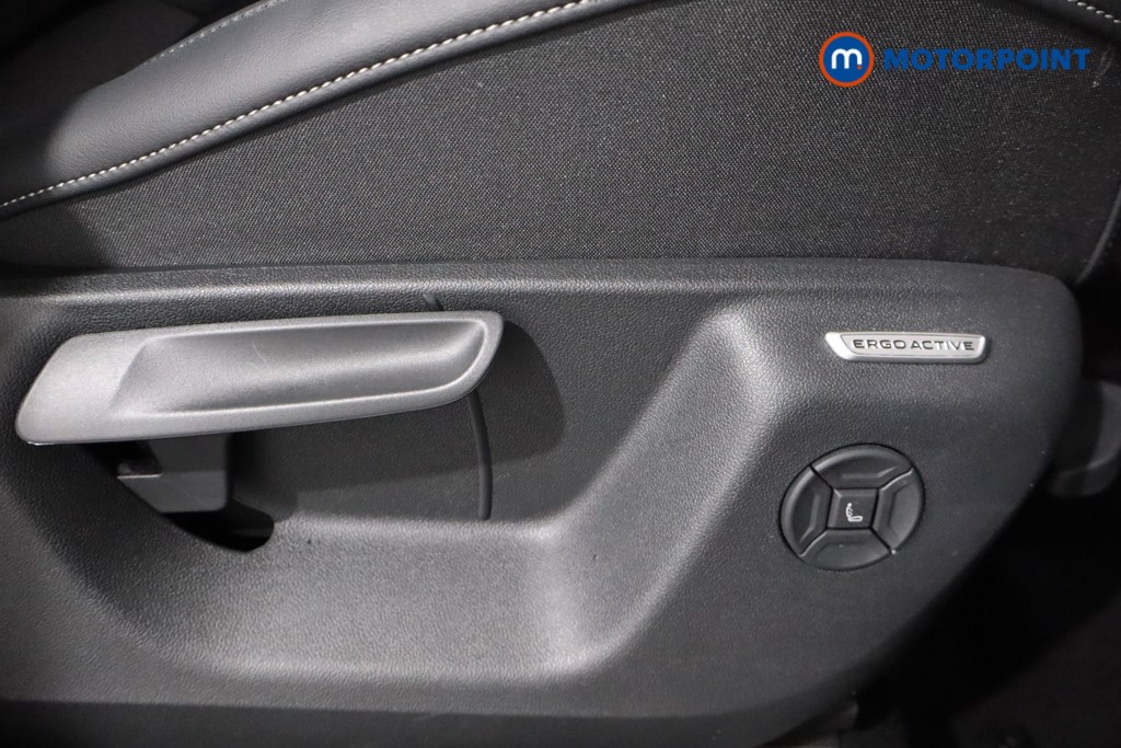 Volkswagen Tiguan R-Line Automatic Petrol SUV - Stock Number (1586907) - 21st supplementary image