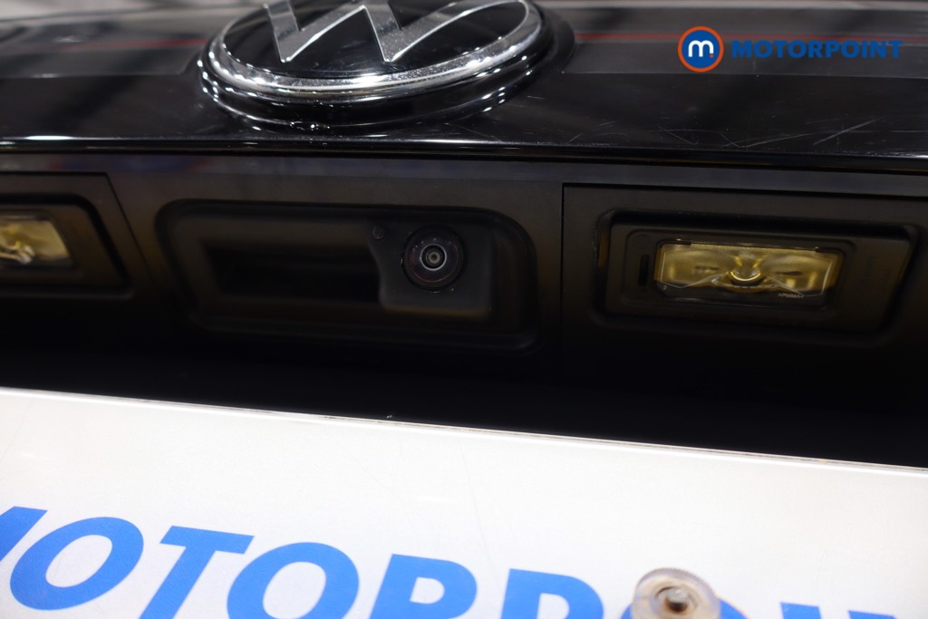 Volkswagen Tiguan R-Line Automatic Petrol SUV - Stock Number (1586907) - 37th supplementary image