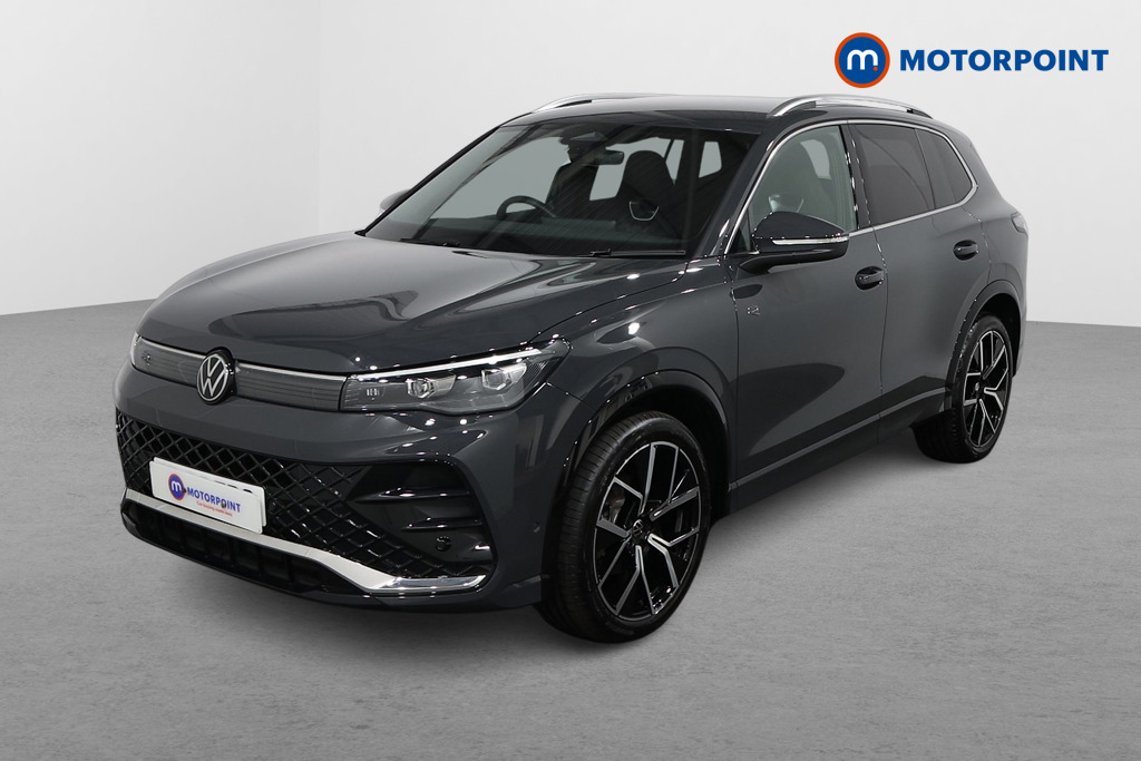 Volkswagen Tiguan R-Line Automatic Petrol SUV - Stock Number (1586907) - Passenger side front corner