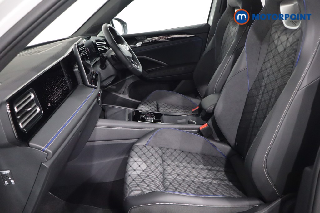Volkswagen Tiguan R-Line Automatic Petrol SUV - Stock Number (1586911) - 4th supplementary image